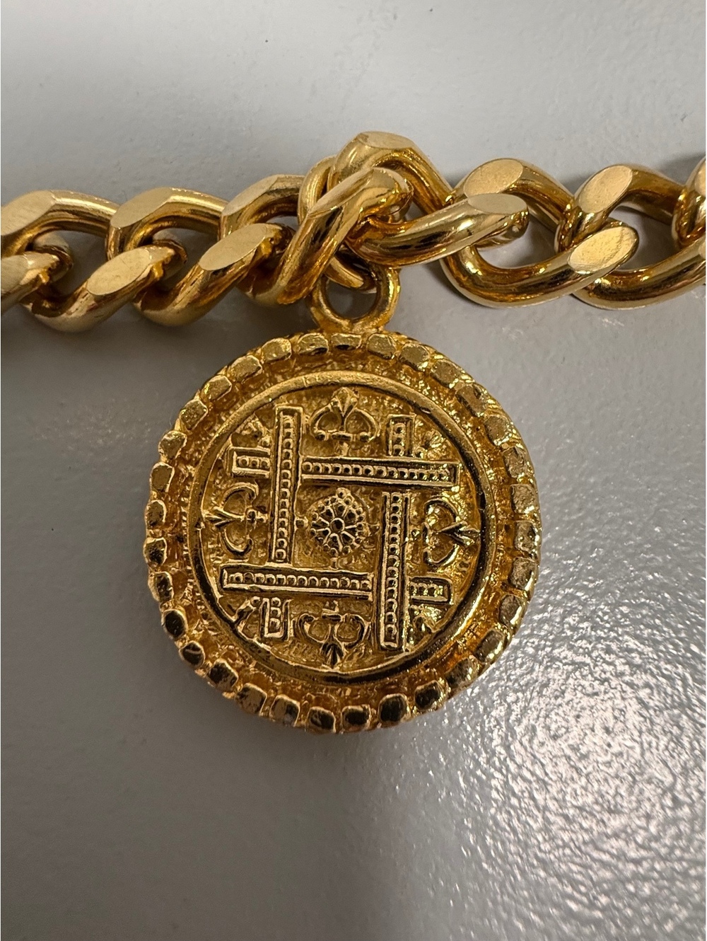Vintage French Baroque Chain Belt Fleur de Lis Medallion Statement Gold Tone
